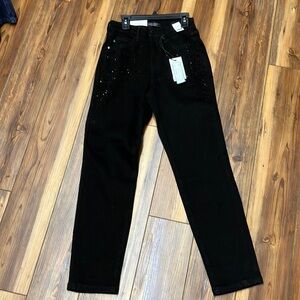 Judy Blue Black Straight Leg Jeans Timeless Style